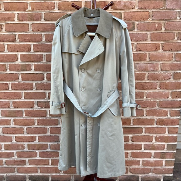 Men’s vintage khaki tan trenchcoat with winter zip out lining. size 44 regular - Picture 14 of 16